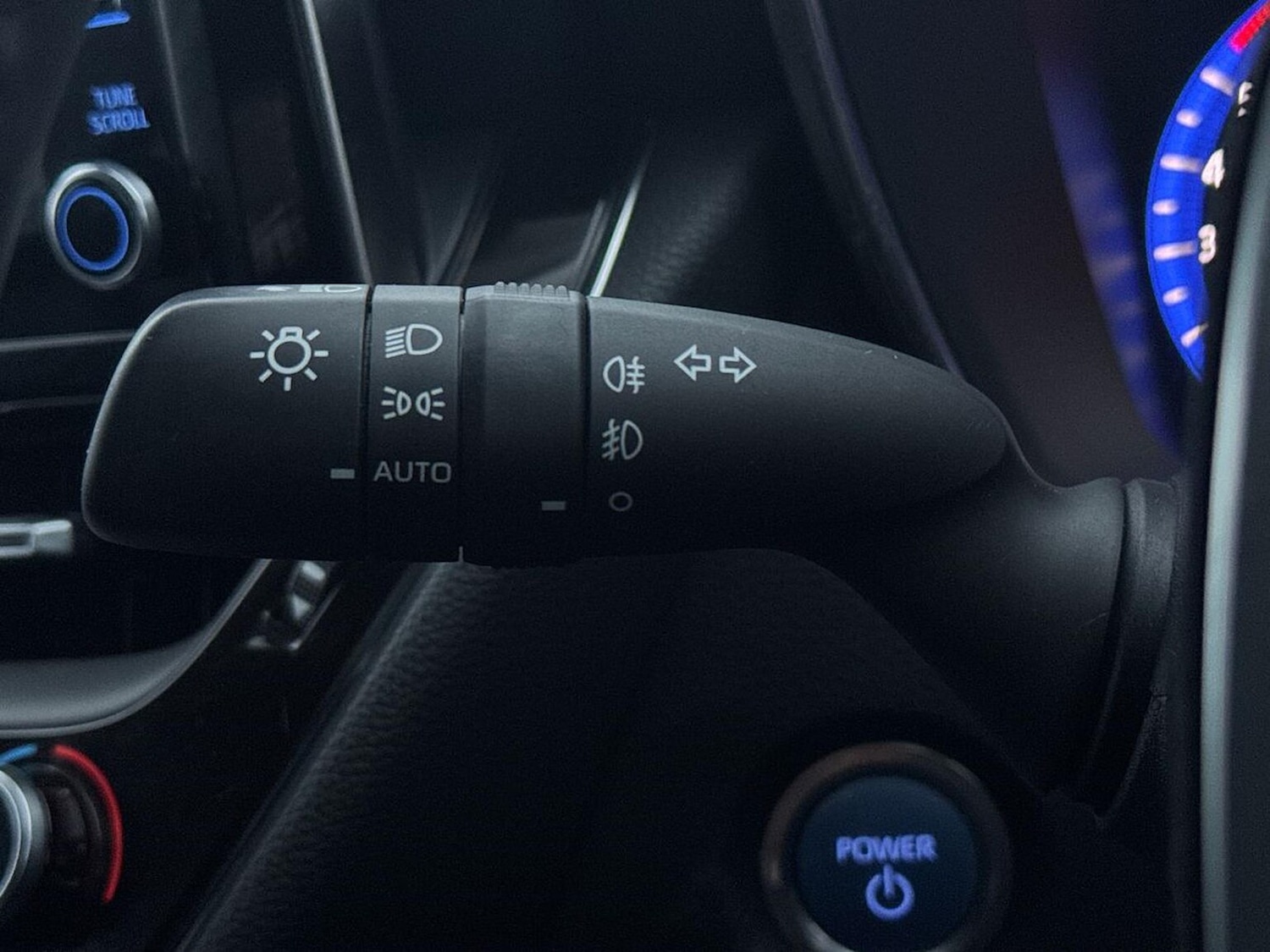 Used Toyota Corolla 2019 for sale - 76570953: Photo 29