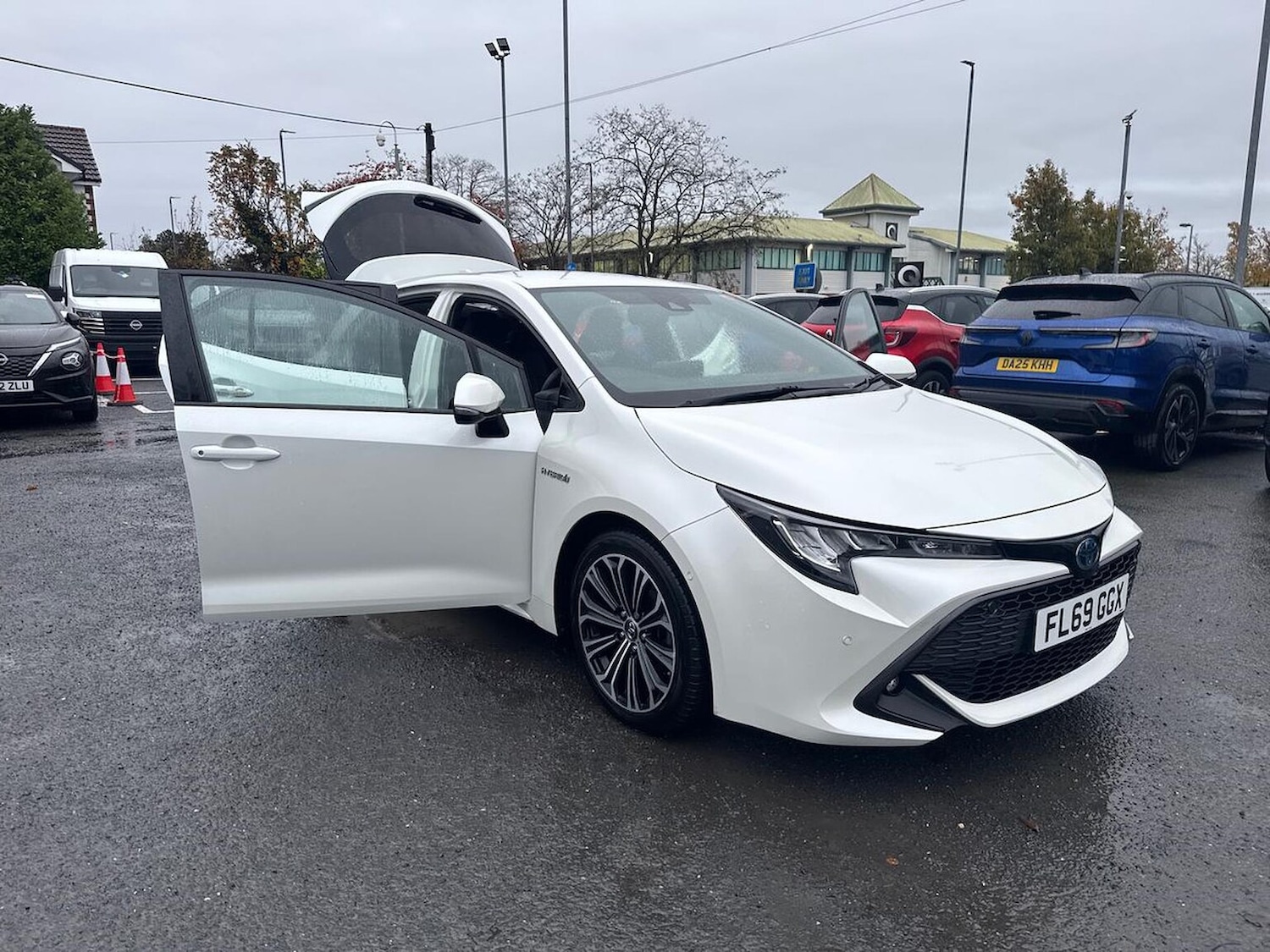 Used Toyota Corolla 2019 for sale - 76570953: Photo 39
