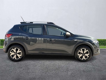 Used Dacia Sandero Stepway 2023 for sale - 78860566: Photo