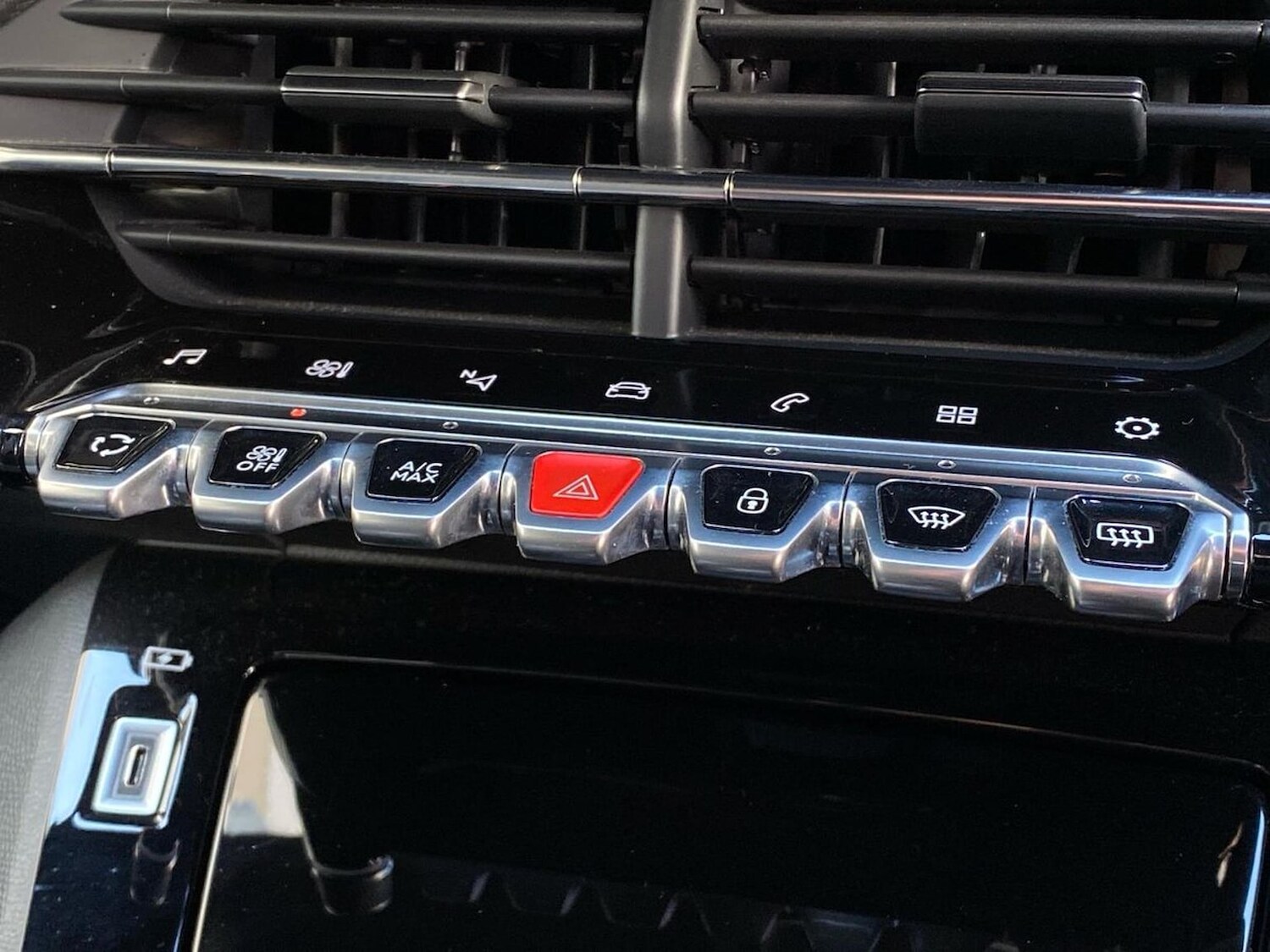 Used Peugeot 208 2020 for sale - 78194825: Photo 22