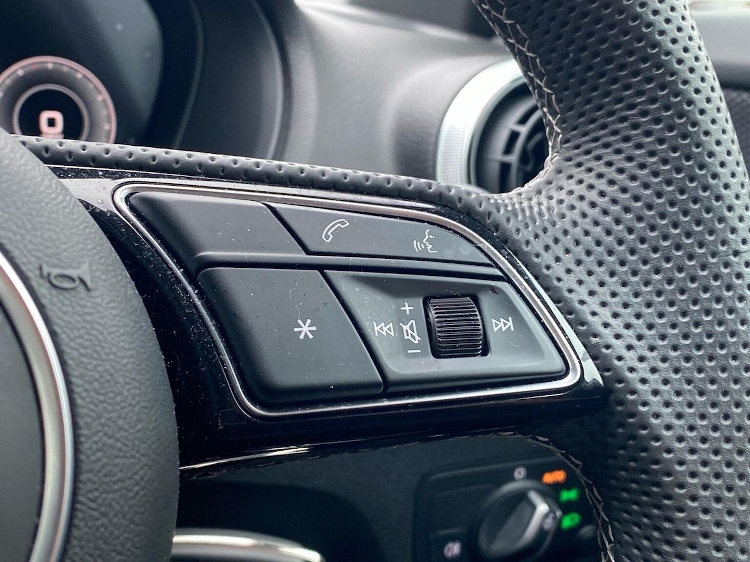 Used Audi Q2 2024 for sale - 77896299: Photo 26