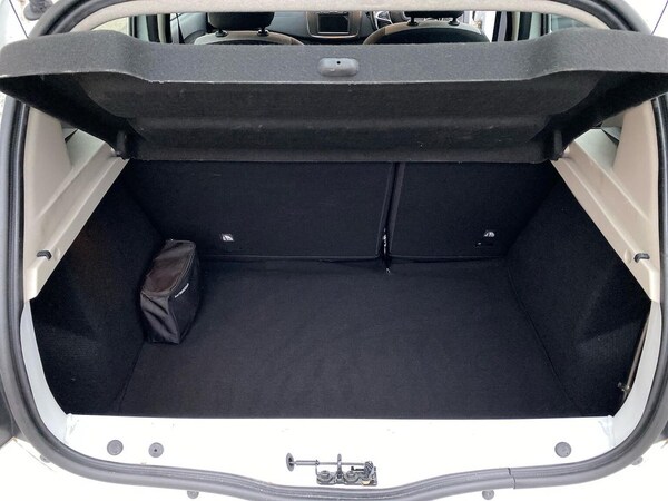 Used Dacia Sandero Stepway 2020 for sale - 76268359: Photo 17
