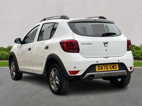 Used Dacia Sandero Stepway 2020 for sale - 76268359: Photo 2