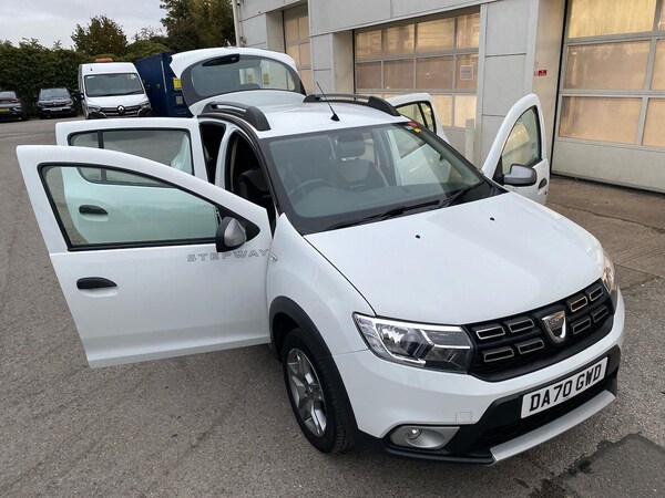 Used Dacia Sandero Stepway 2020 for sale - 76268359: Photo 40