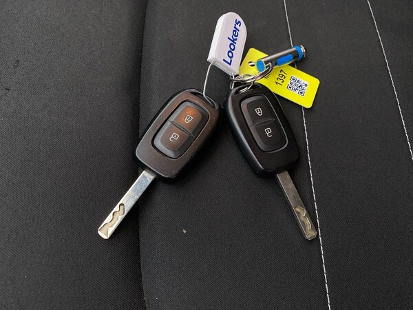Used Dacia Sandero Stepway 2020 for sale - 76268359: Photo 45