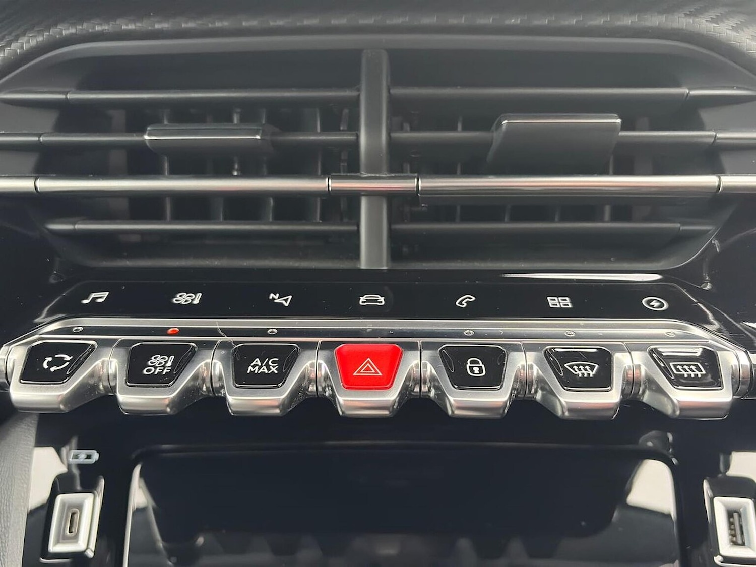 Used Peugeot 208 2022 for sale - 77562611: Photo 24