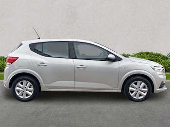 Used Dacia Sandero 2023 for sale - 78614933: Photo