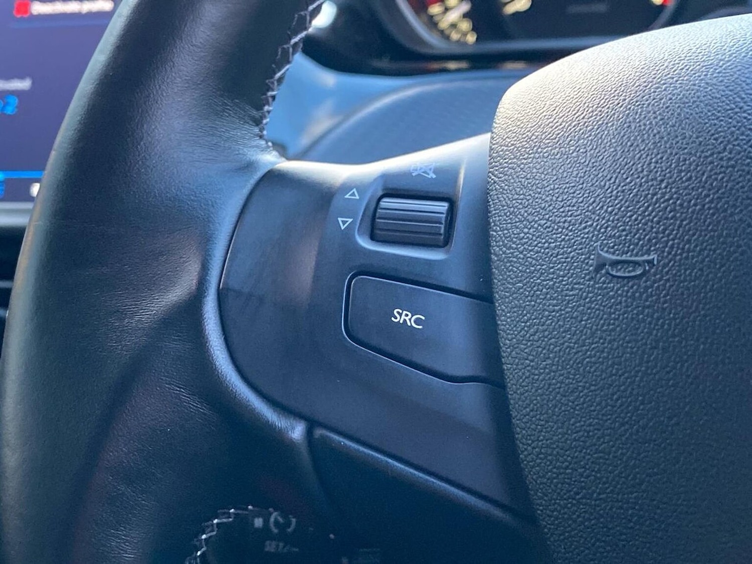 Used Peugeot 208 2019 for sale - 77872083: Photo 27