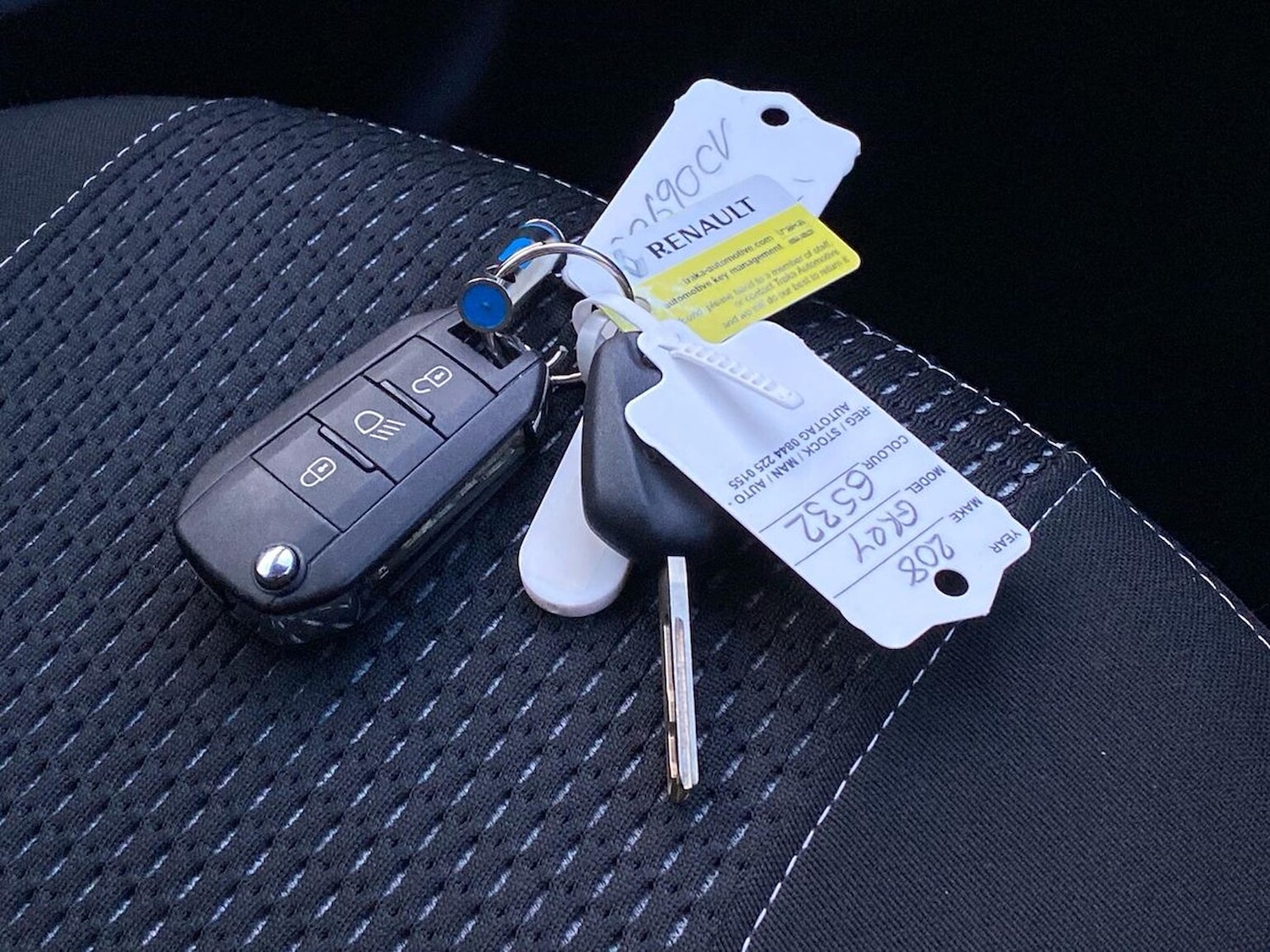 Used Peugeot 208 2019 for sale - 77872083: Photo 39