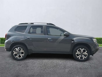 Used Dacia Duster 2023 for sale - 79692550: Photo
