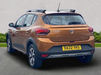Used Dacia Sandero Stepway 2022 for sale - 76115537: Photo 2