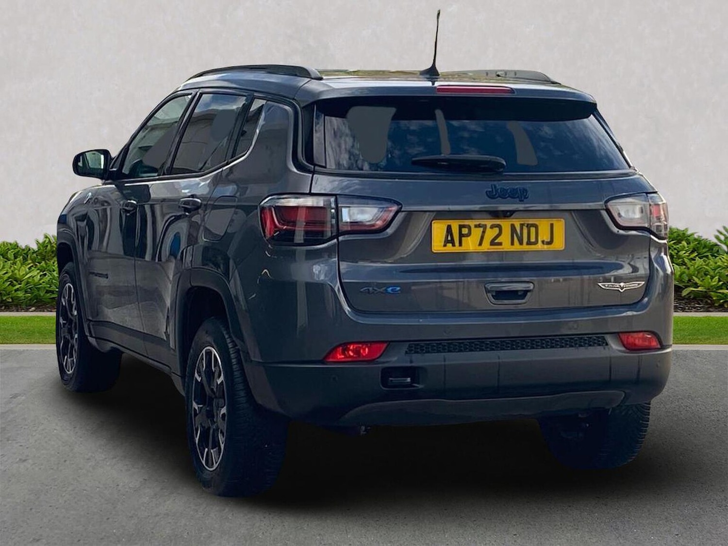 Used Jeep Compass 2023 for sale - 76578300: Photo 2