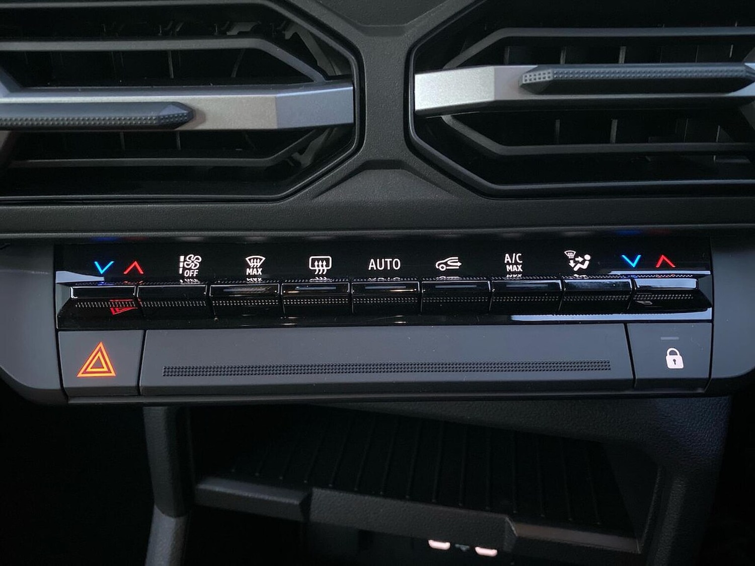 Used Dacia Bigster 2025 for sale - 77639319: Photo 12