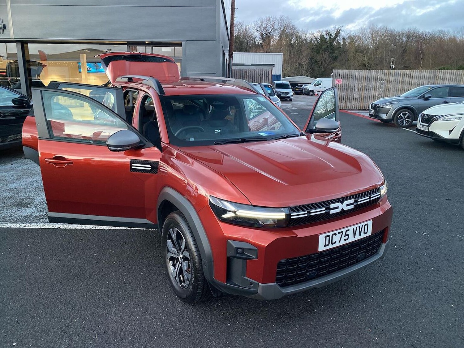 Used Dacia Bigster 2025 for sale - 77639319: Photo 35