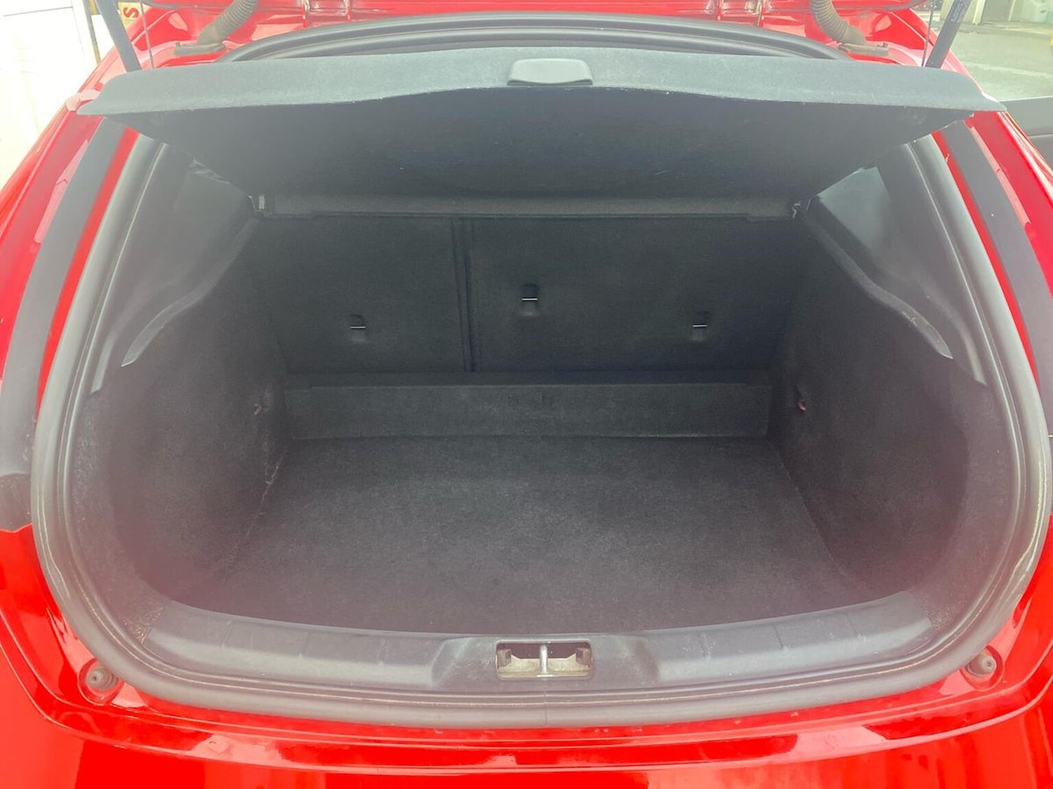 Used Volvo V40 2018 for sale - 77024241: Photo 19