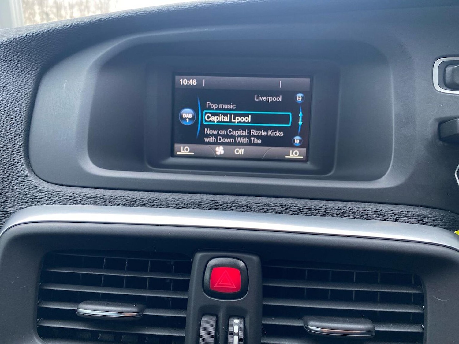 Used Volvo V40 2018 for sale - 77024241: Photo 25