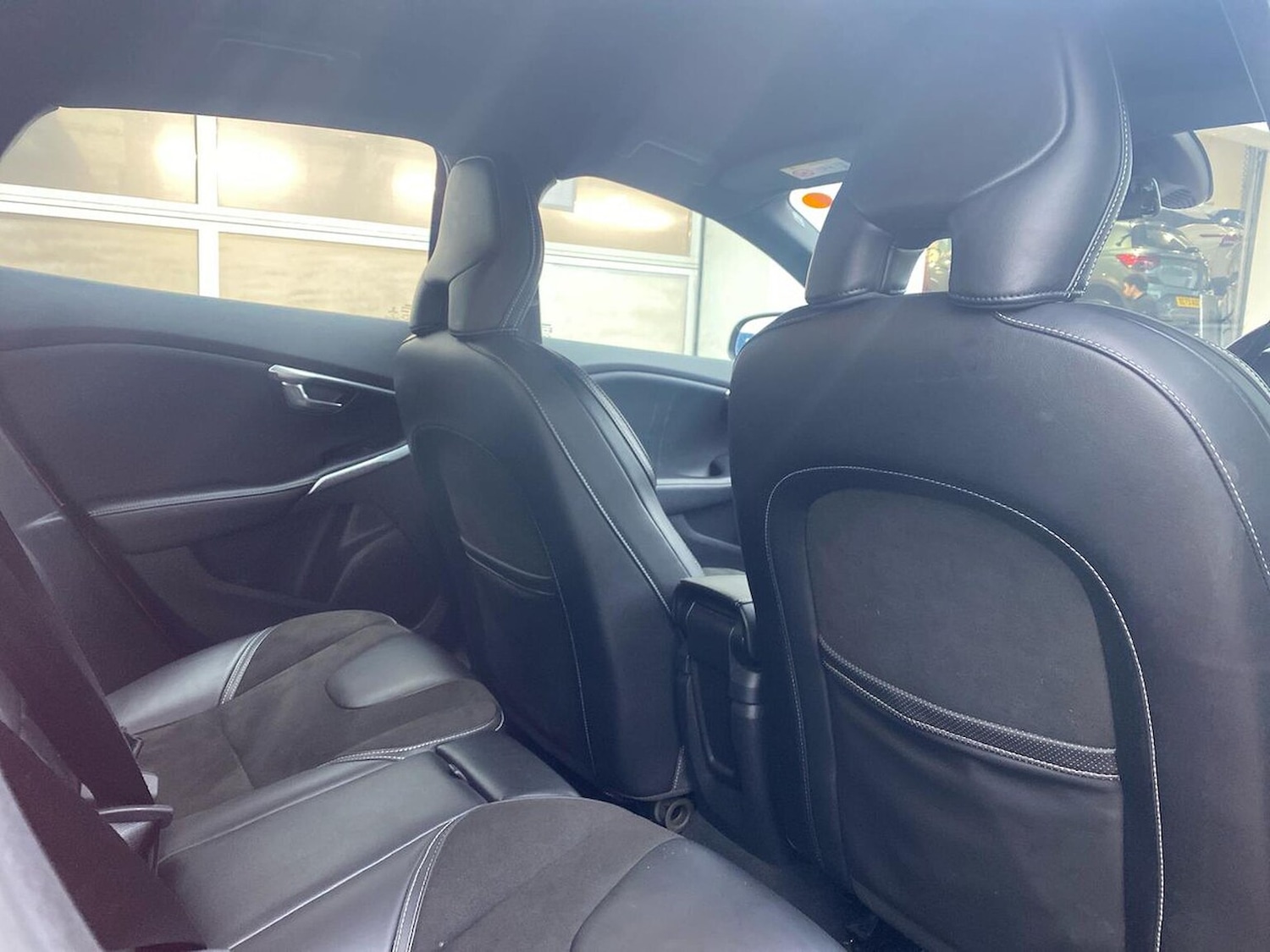 Used Volvo V40 2018 for sale - 77024241: Photo 31