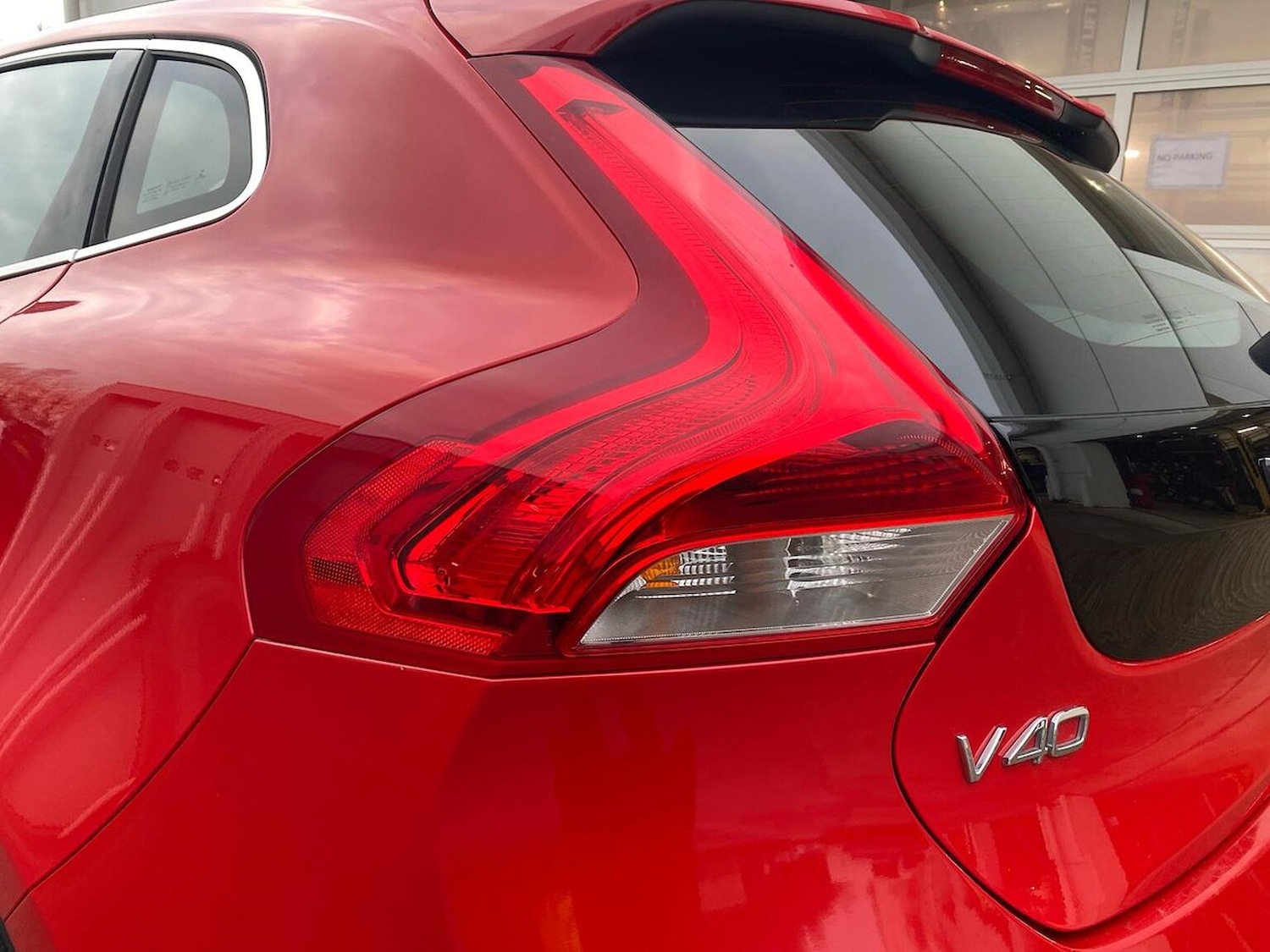 Used Volvo V40 2018 for sale - 77024241: Photo 35