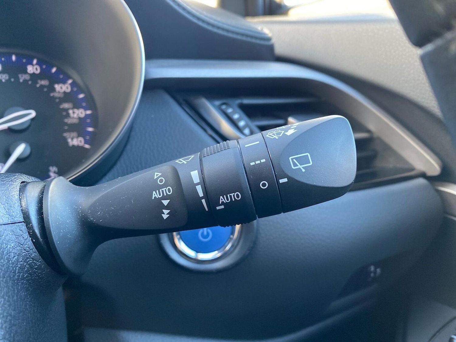 Used Toyota C-HR 2022 for sale - 77555346: Photo 28