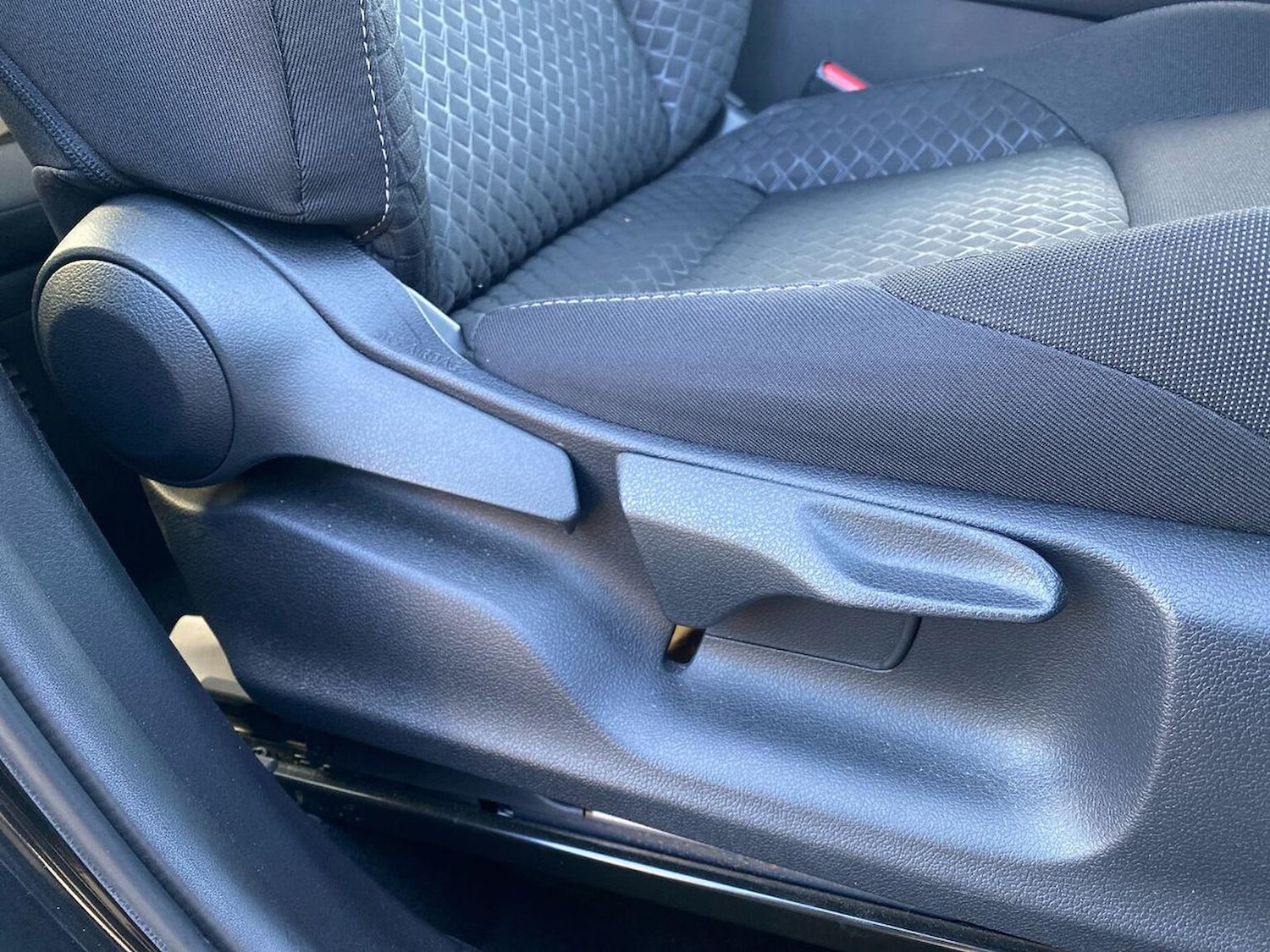 Used Toyota C-HR 2022 for sale - 77555346: Photo 29