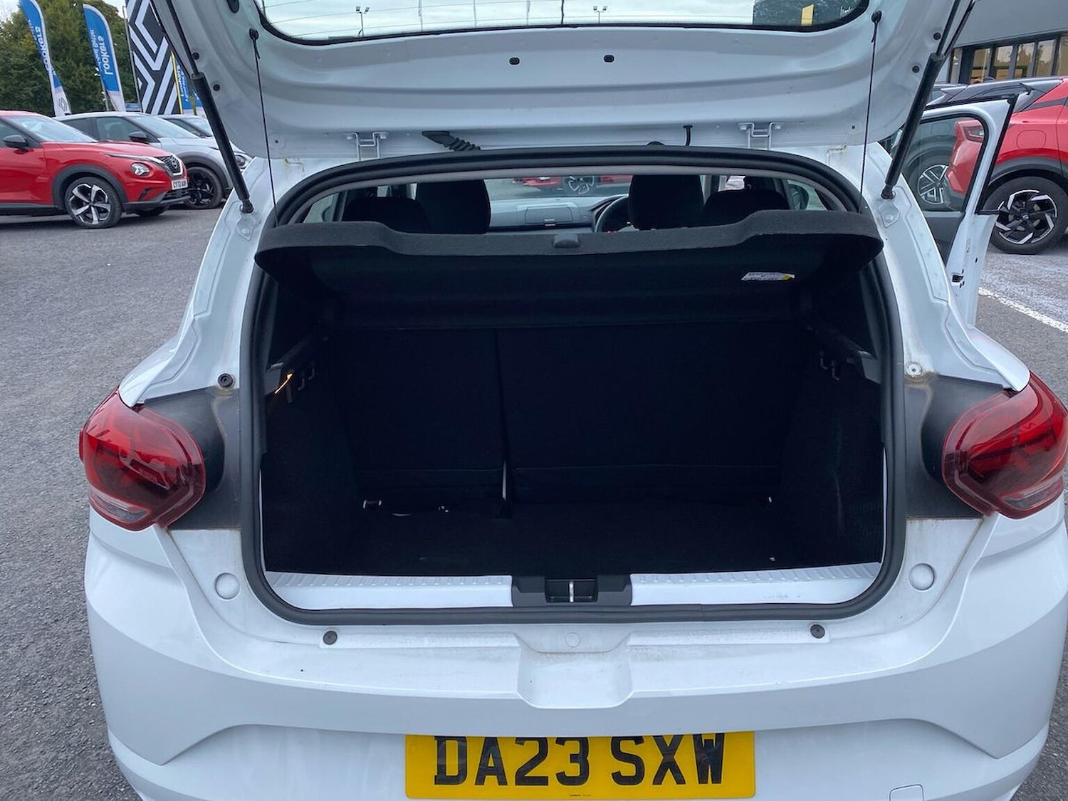 Used Dacia Sandero 2023 for sale - 76097631: Photo 17