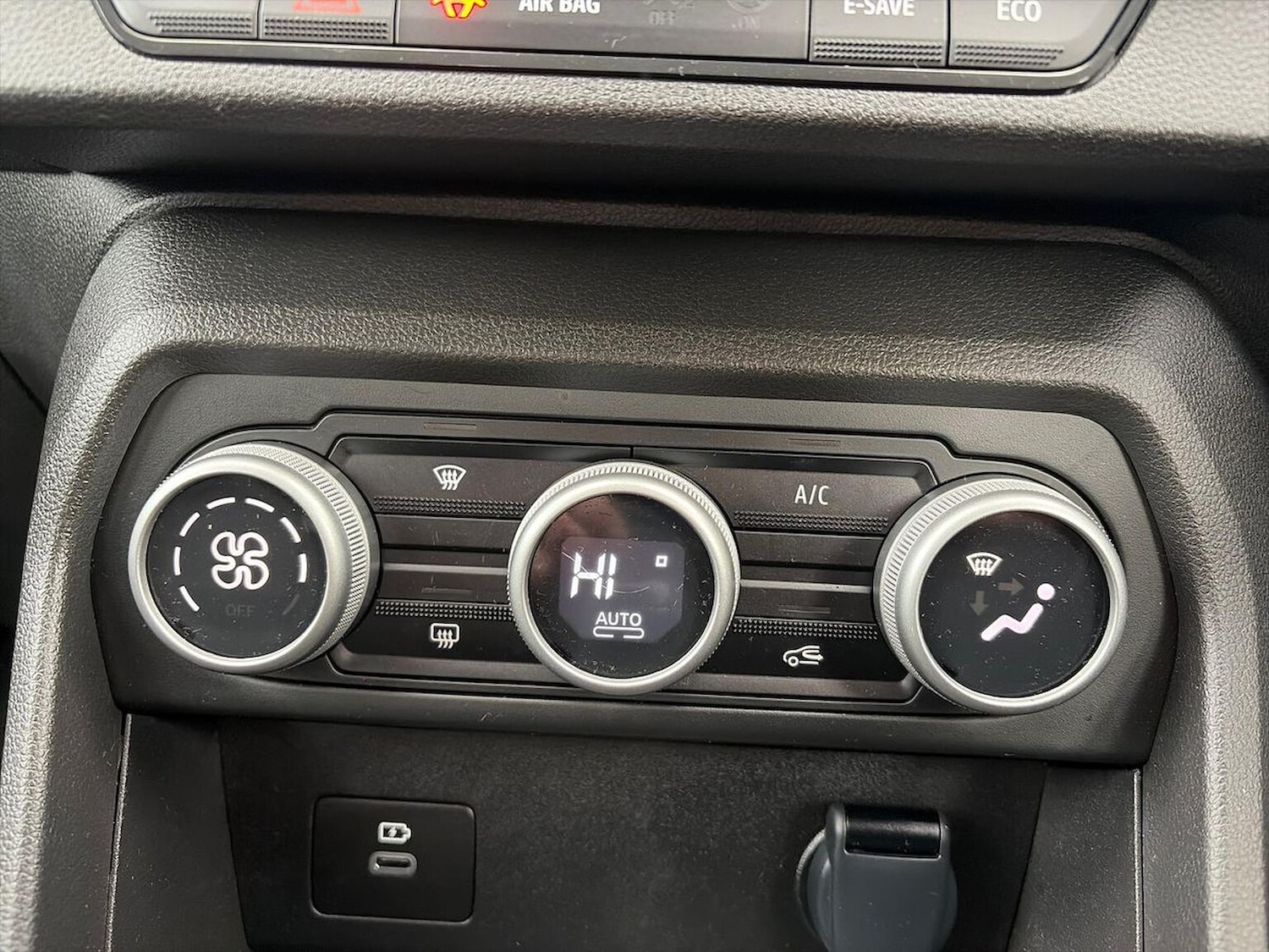 Used Dacia Jogger 2025 for sale - 76638899: Photo 12