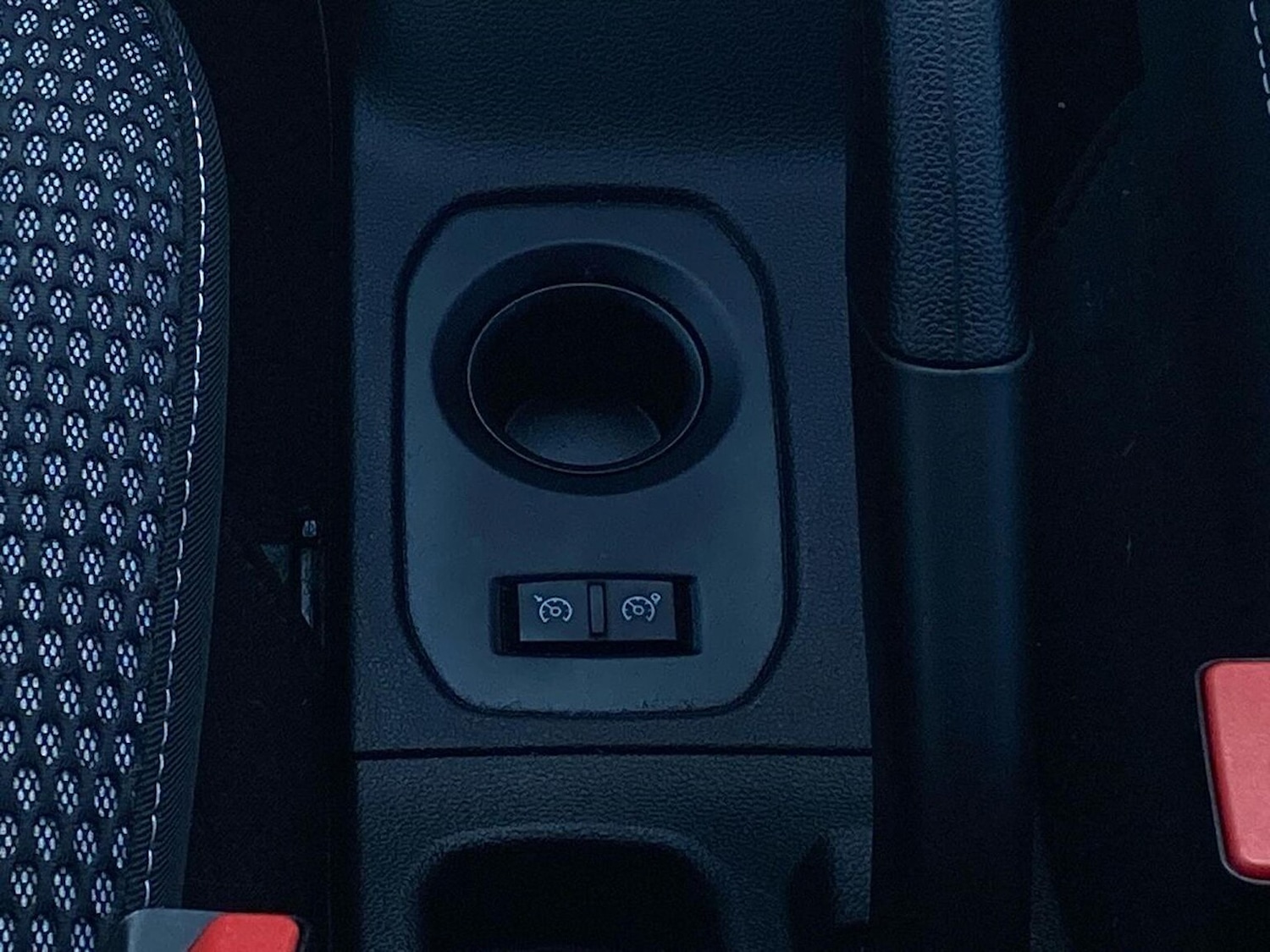 Used Dacia Duster 2019 for sale - 76518616: Photo 32