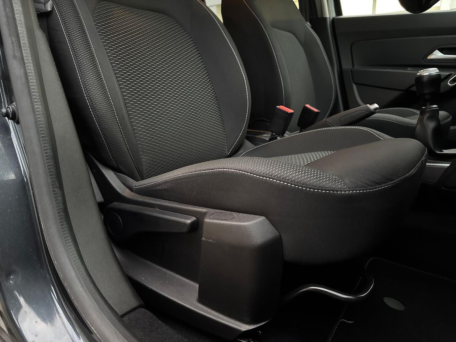 Used Dacia Duster 2020 for sale - 76687299: Photo 30