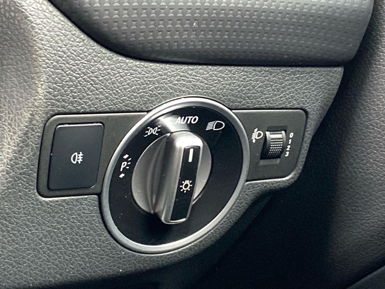 Used Mercedes-Benz A-Class 2015 for sale - 78195690: Photo 22