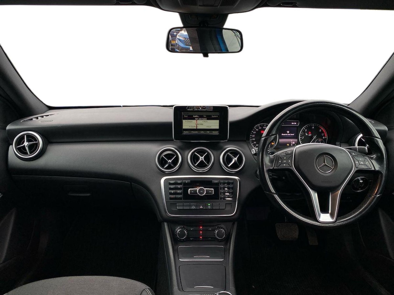 Used Mercedes-Benz A-Class 2015 for sale - 78195690: Photo 8