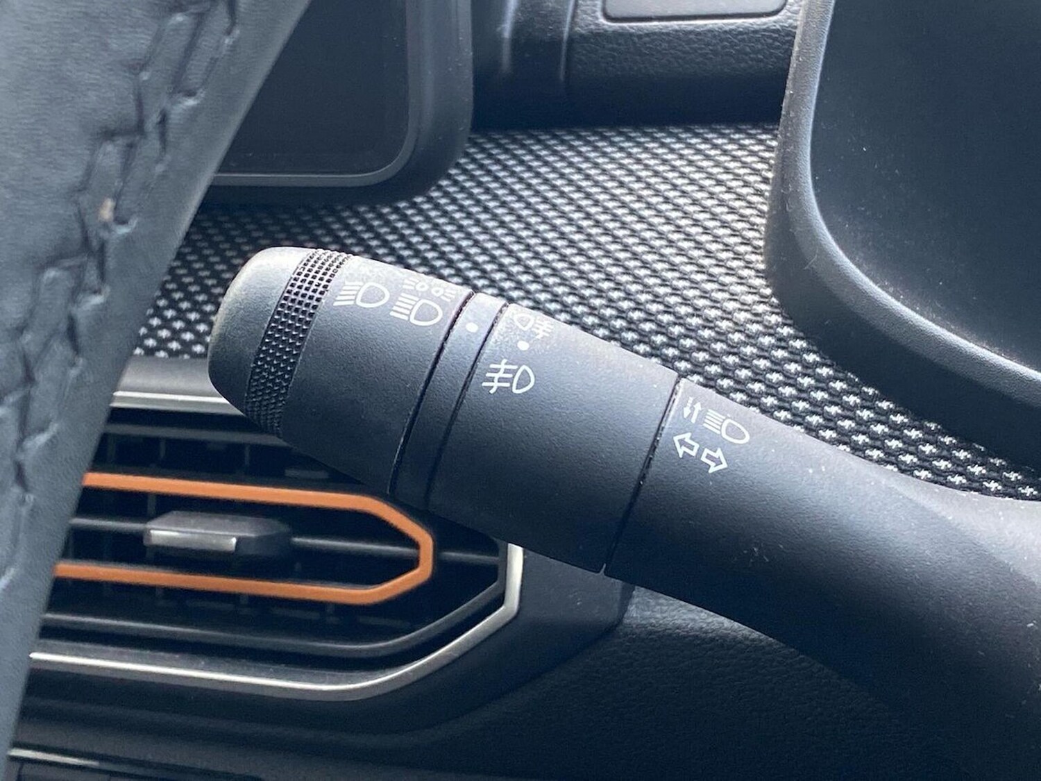 Used Dacia Sandero Stepway 2022 for sale - 78195864: Photo 28