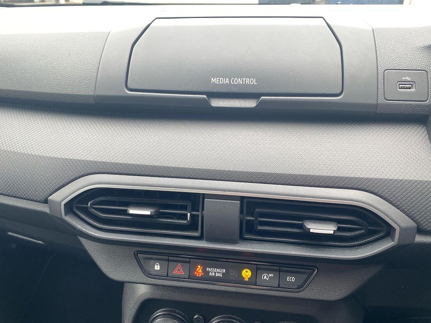 Used Dacia Sandero 2023 for sale - 76082514: Photo 11