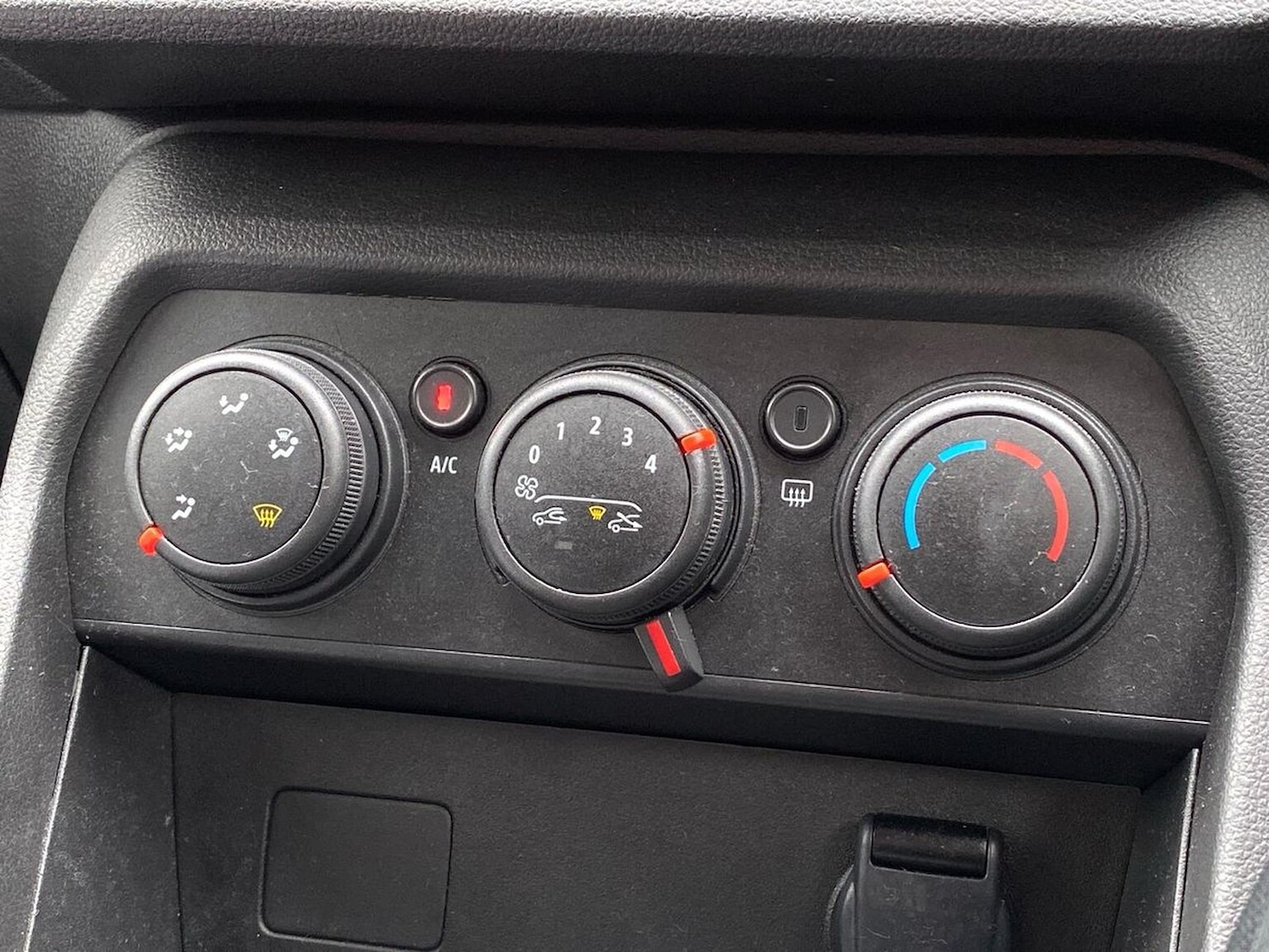 Used Dacia Sandero 2023 for sale - 78194931: Photo 12