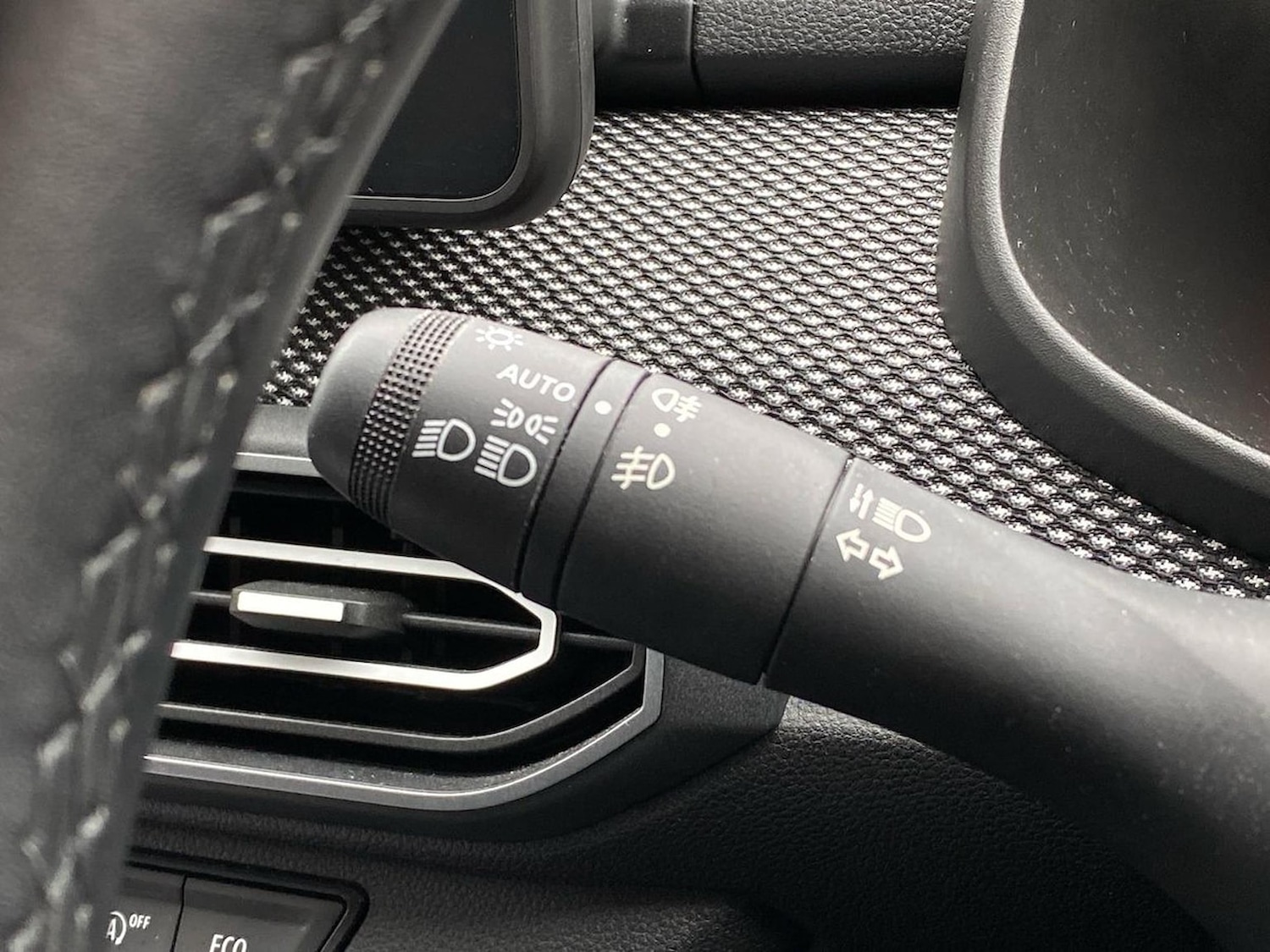 Used Dacia Sandero 2023 for sale - 78194931: Photo 28