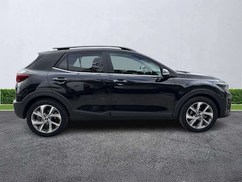 Used Kia Stonic 2024 for sale - 79342451: Photo