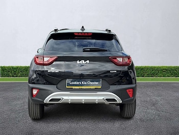 Used Kia Stonic 2024 for sale - 79342451: Photo