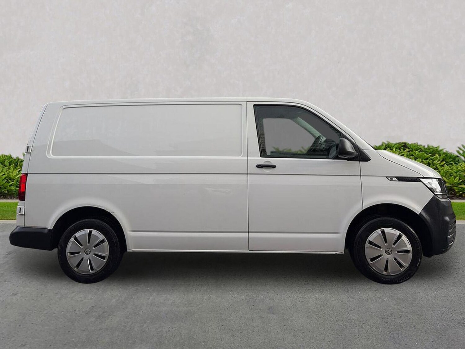 Used Volkswagen Transporter 2023 for sale - 76478160: Photo 3