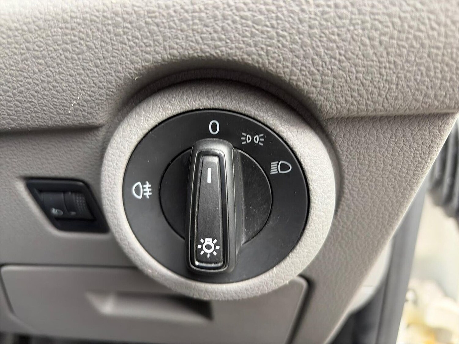 Used Volkswagen Transporter 2023 for sale - 76478160: Photo 40