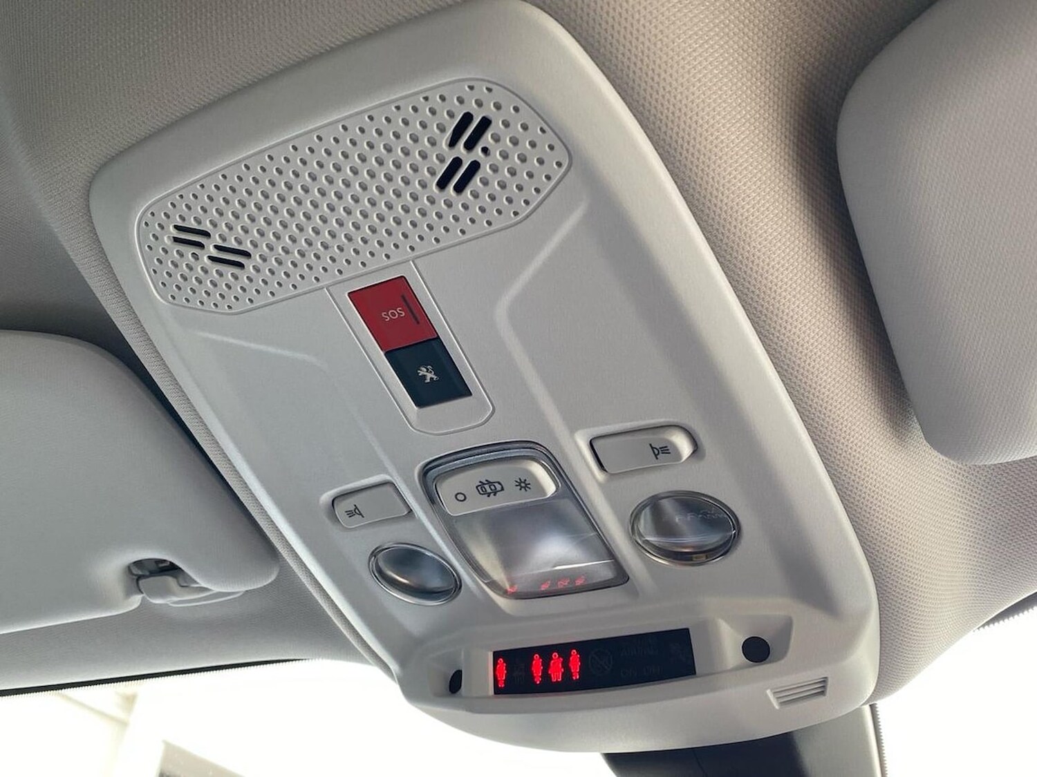 Used Peugeot 2008 2020 for sale - 78195049: Photo 14