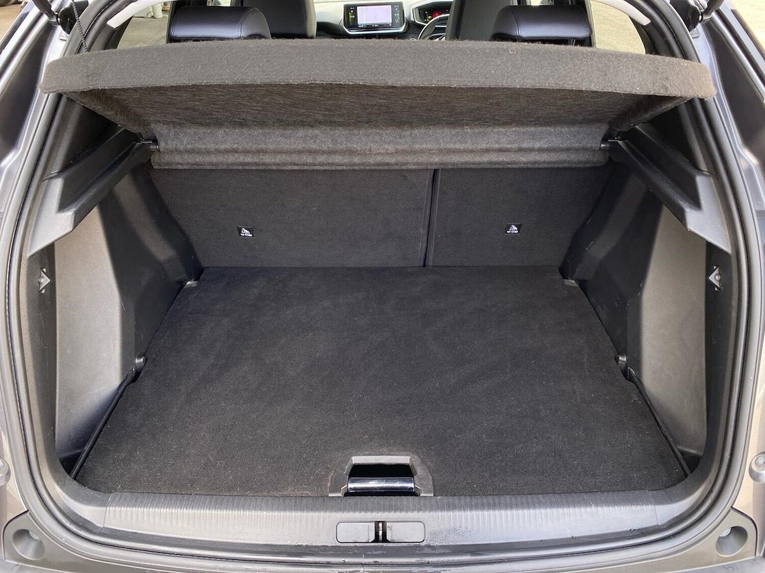 Used Peugeot 2008 2020 for sale - 78195049: Photo 17