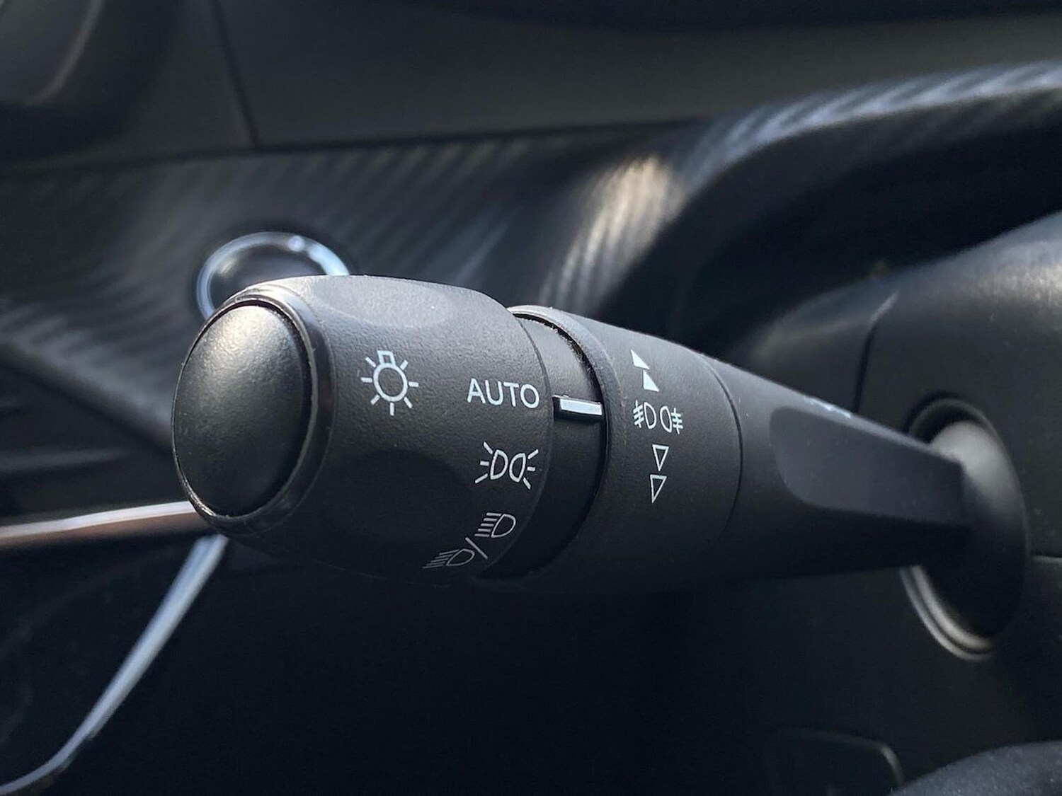 Used Peugeot 2008 2020 for sale - 78195049: Photo 29