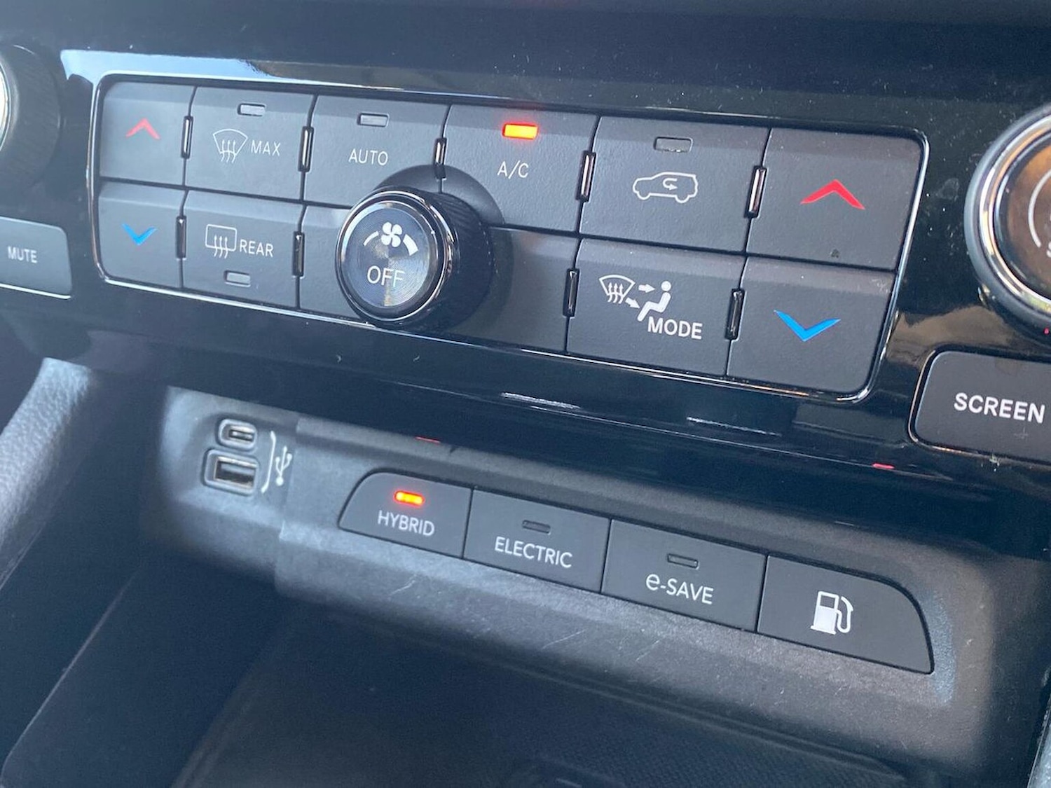 Used Jeep Compass 2023 for sale - 76932277: Photo 12