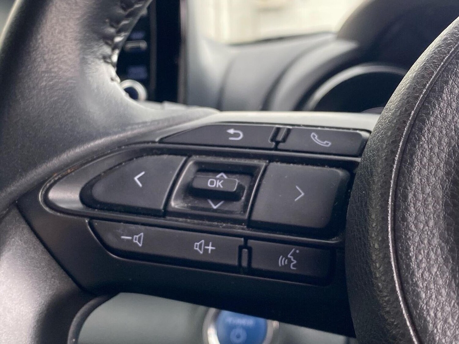 Used Toyota Yaris 2021 for sale - 78195692: Photo 27