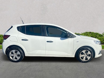 Used Dacia Sandero 2021 for sale - 76134265: Photo