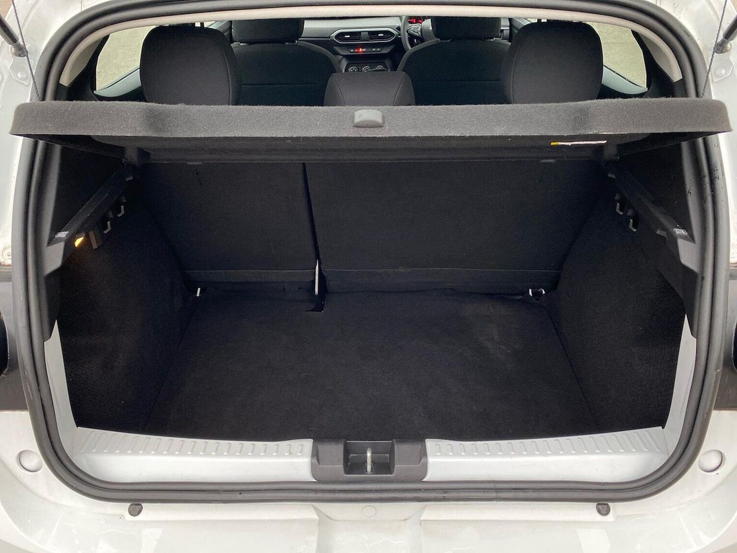 Used Dacia Sandero 2023 for sale - 76097629: Photo 17