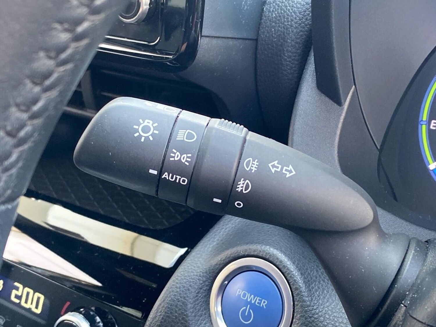 Used Toyota Yaris Cross 2023 for sale - 78195034: Photo 28