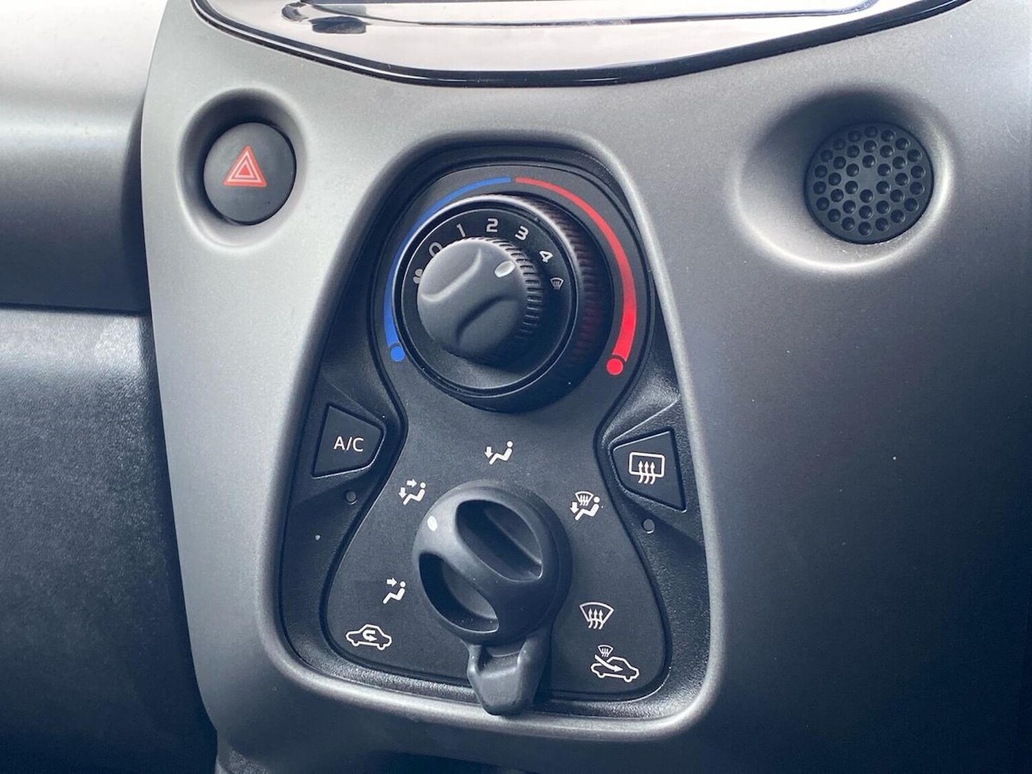 Used Toyota AYGO 2020 for sale - 78195771: Photo 12