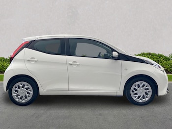 Used Toyota AYGO 2020 for sale - 78195771: Photo