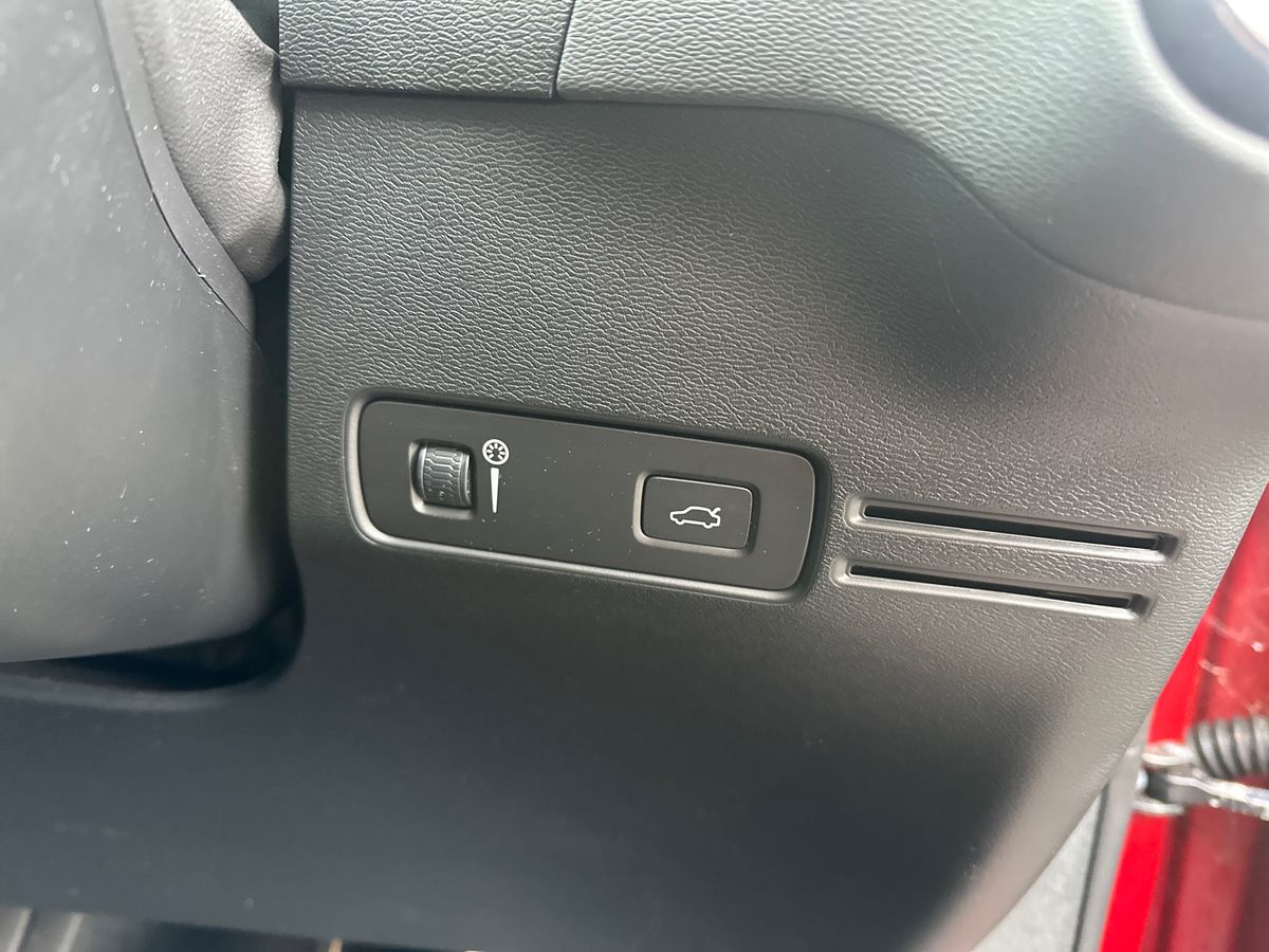 Used Volvo XC40 2020 for sale - 76691614: Photo 23