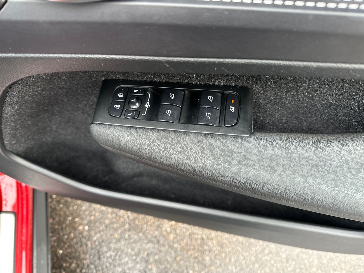 Used Volvo XC40 2020 for sale - 76691614: Photo 25